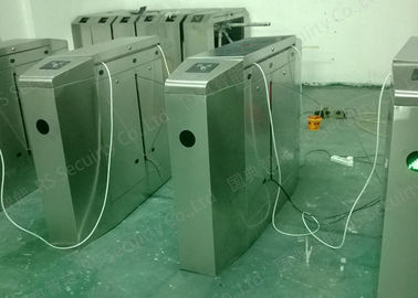 मेट्रो विरोधी चुटकी विभिन्न पहचान प्रणाली के फ्लैप बैरियर गेट मिलान